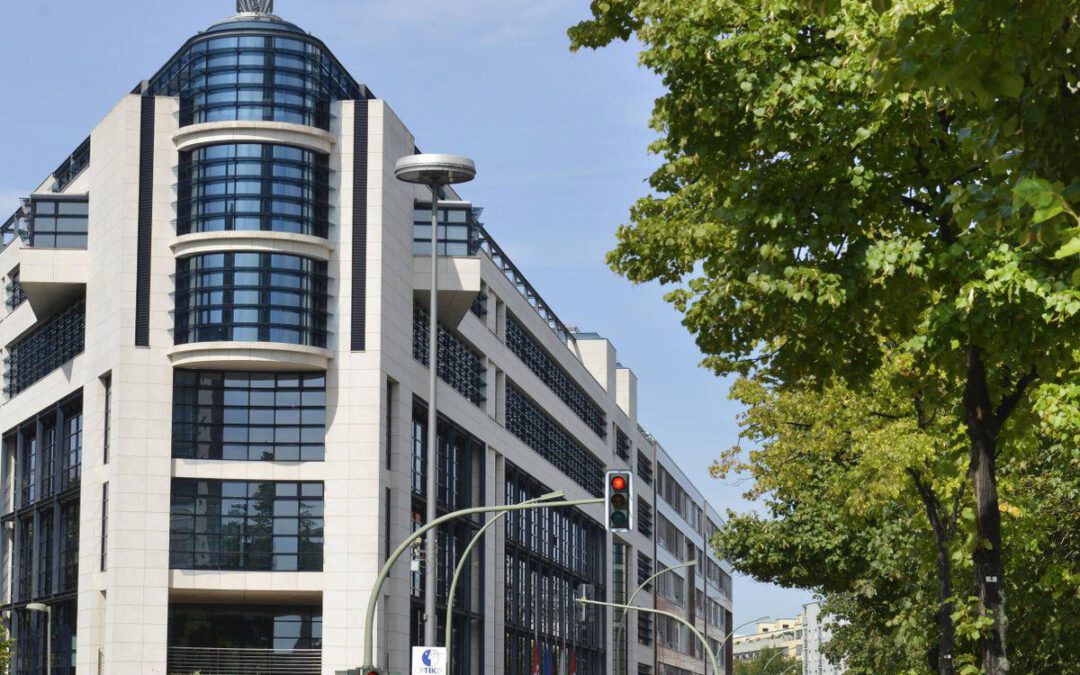 Pres­se­mit­tei­lung: SPD stimmt Koali­ti­ons­ver­trag zu – Wir for­dern kla­re Ver­ant­wor­tung und grund­le­gen­de Erneue­rung der Partei